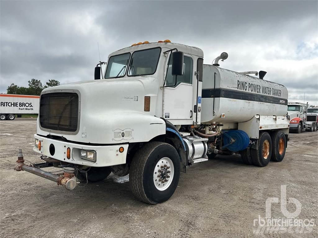 Oshkosh F2346 Vattentankbilar