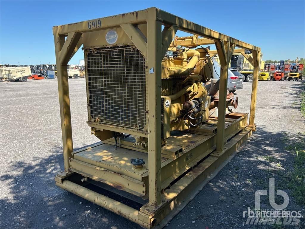 Peerless 5TUT16 Lastbilar med betongpump