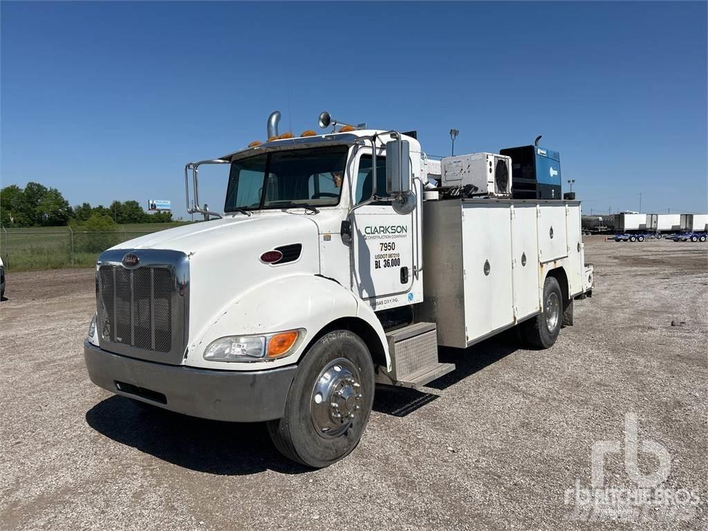 Peterbilt 335 Plogbilar