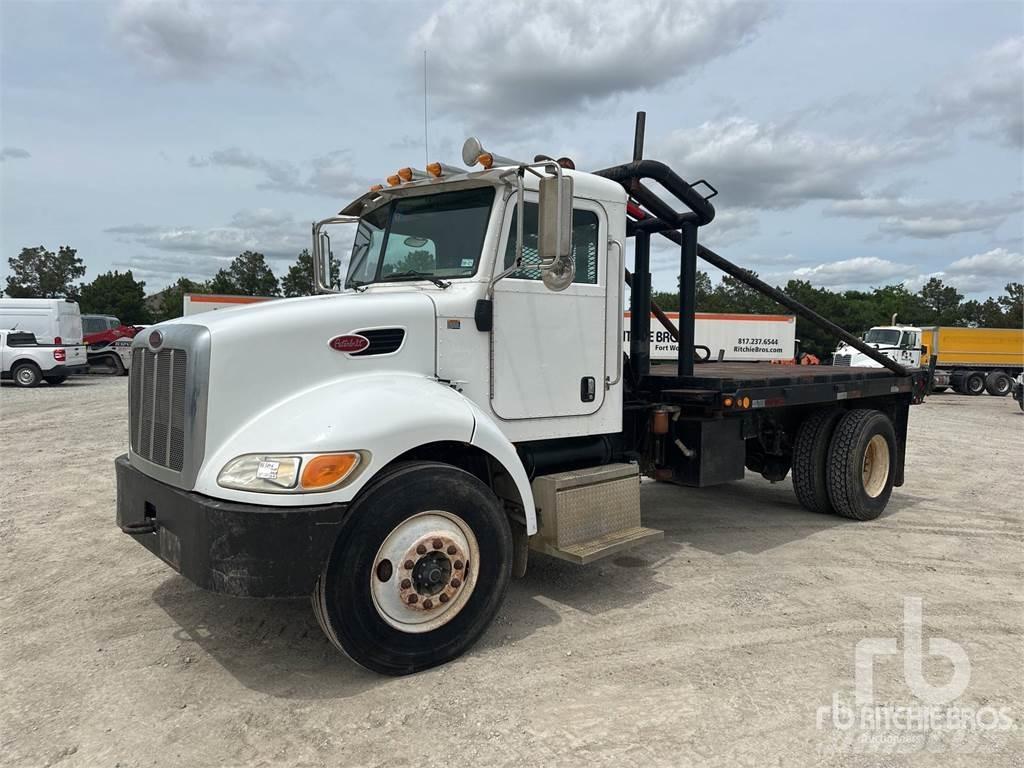 Peterbilt 335 Flak-/vinschlastbilar