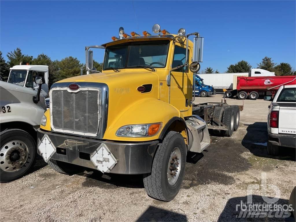 Peterbilt 348 Chassier