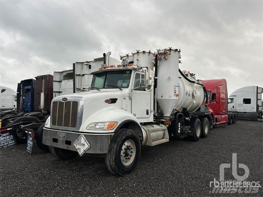 Peterbilt 348 Slamsugningsbil