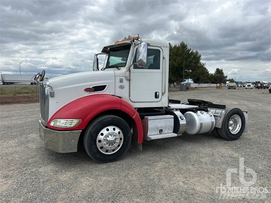 Peterbilt 384 Dragbilar