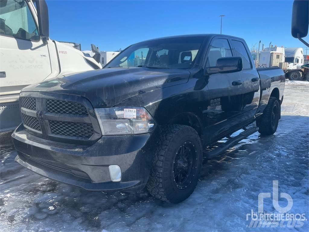 RAM 1500 Flakbilar/Pickuper