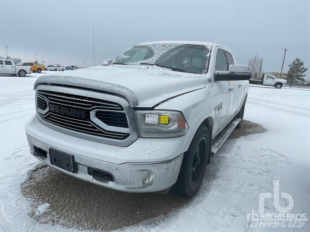 RAM 1500 Flakbilar/Pickuper