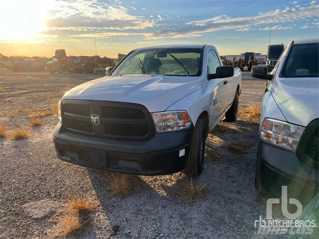RAM 1500 Flakbilar/Pickuper