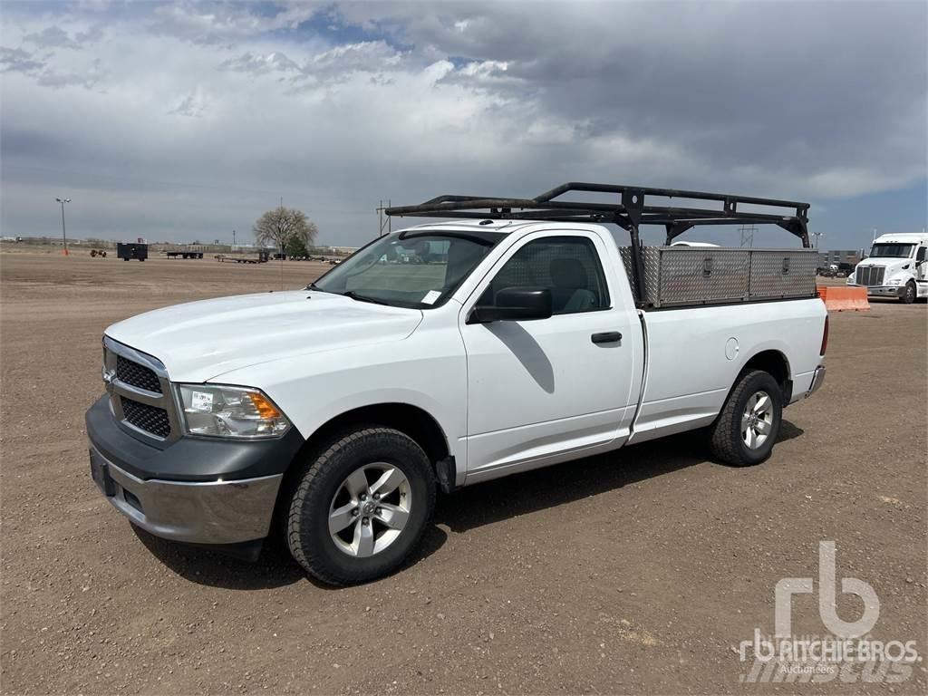 RAM 1500 Flakbilar/Pickuper