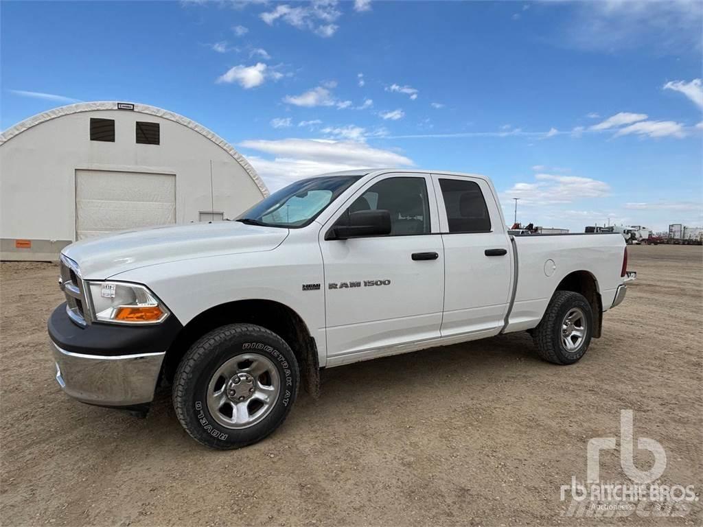 RAM 1500 Flakbilar/Pickuper