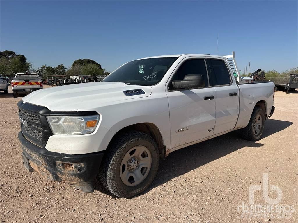 RAM 1500 Flakbilar/Pickuper