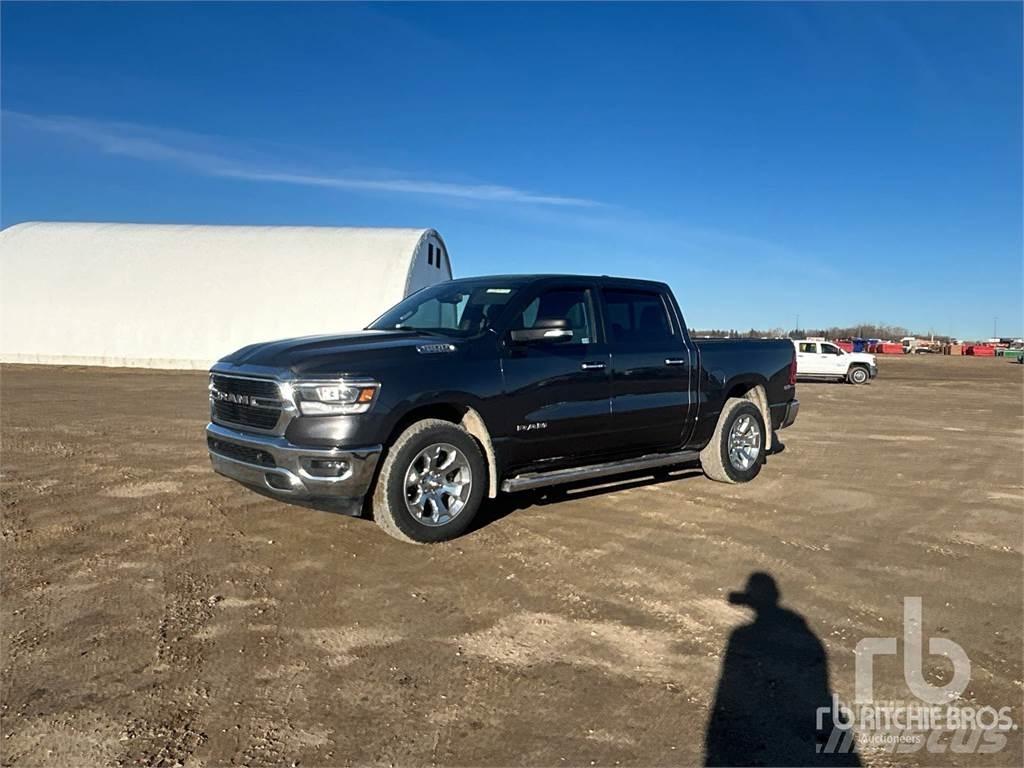 RAM 1500 Flakbilar/Pickuper