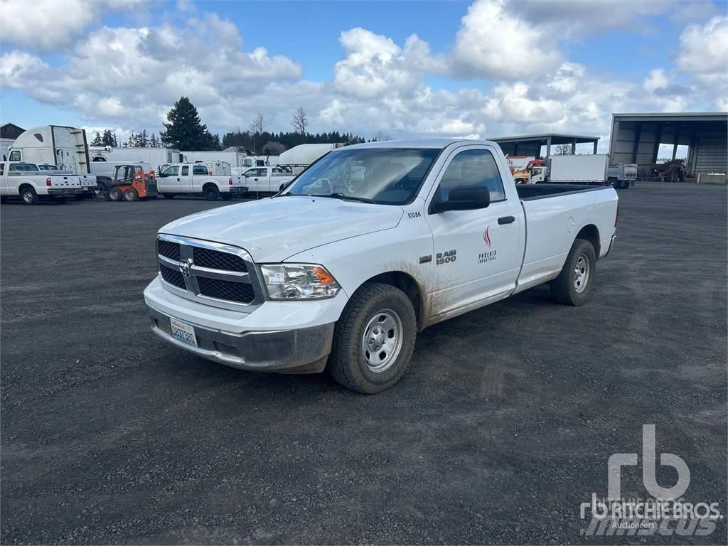 RAM 1500 Flakbilar/Pickuper