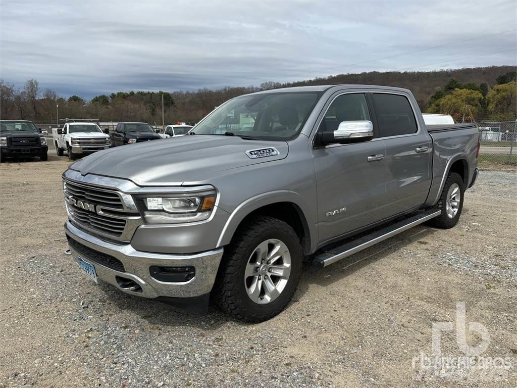RAM 1500 Flakbilar/Pickuper