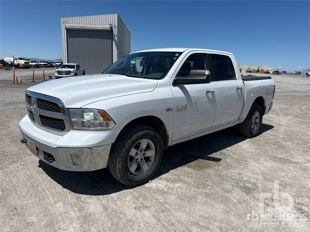 RAM 1500 Flakbilar/Pickuper