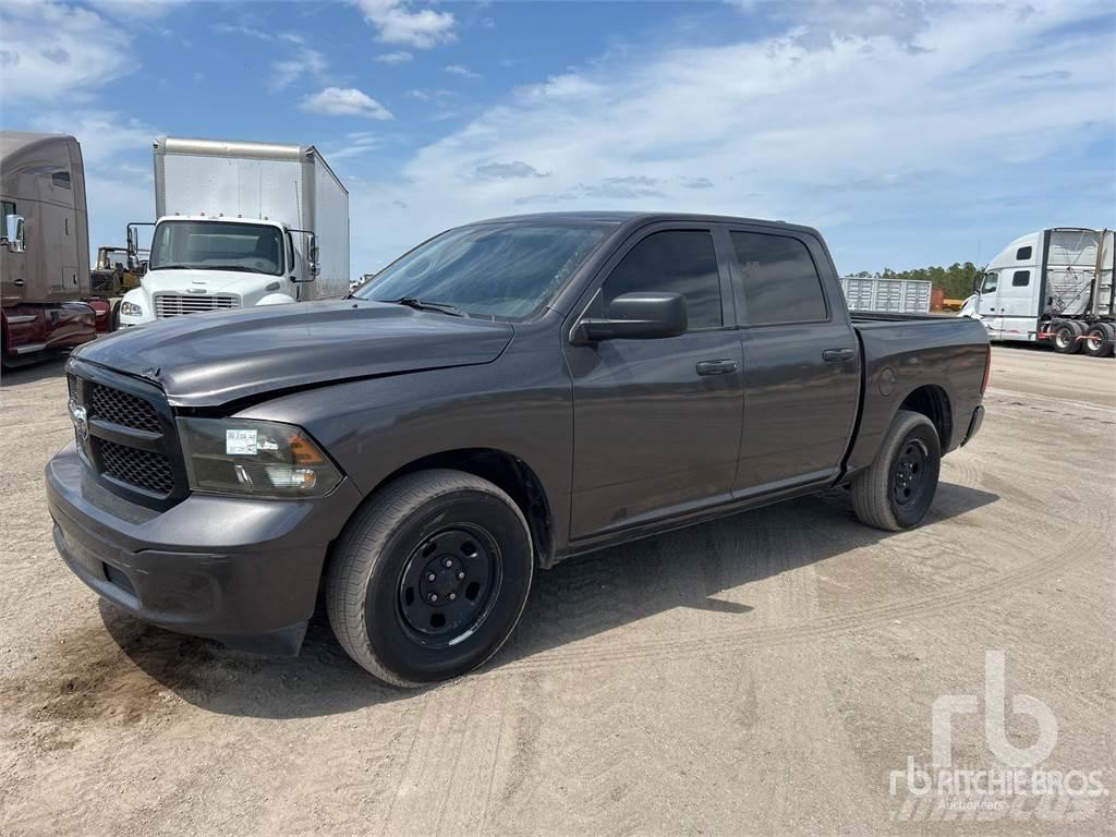 RAM 1500 Flakbilar/Pickuper