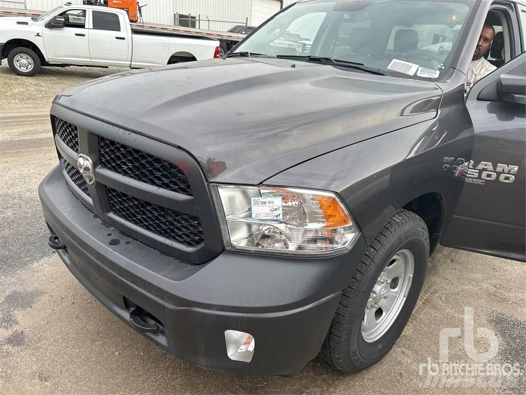 RAM 1500 Flakbilar/Pickuper