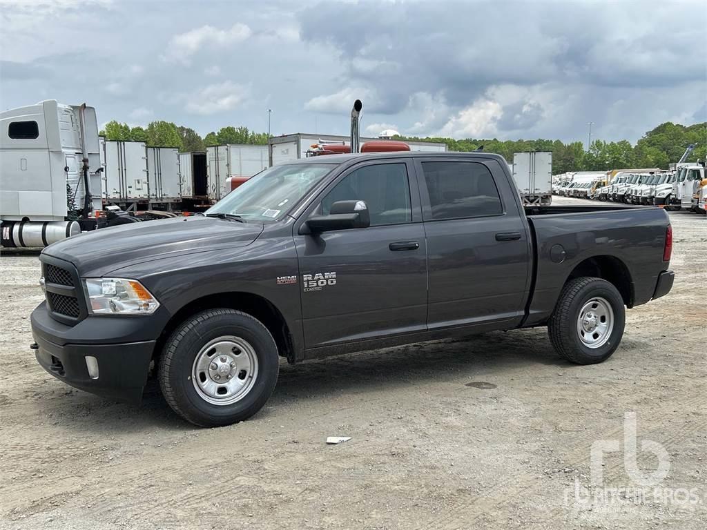 RAM 1500 Flakbilar/Pickuper