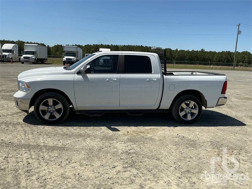 RAM 1500 Flakbilar/Pickuper