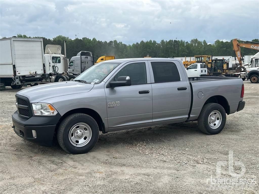 RAM 1500 Flakbilar/Pickuper
