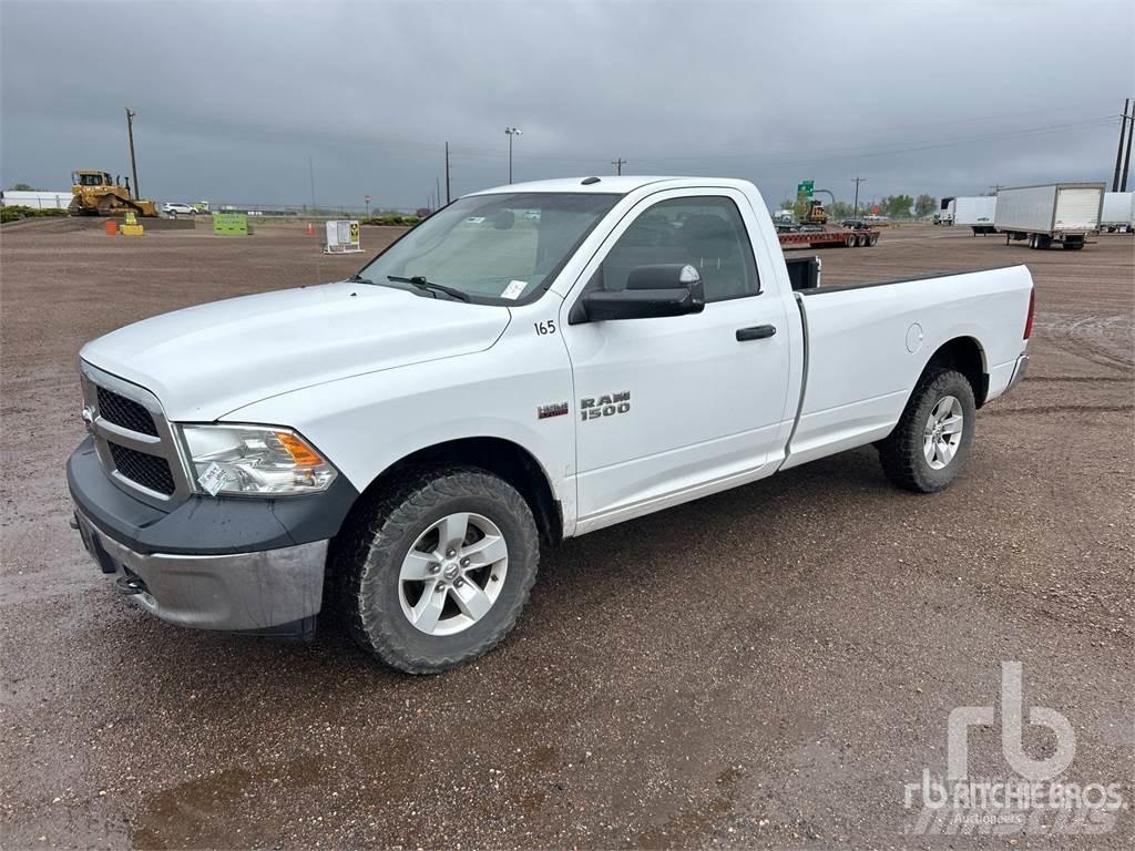 RAM 1500 Flakbilar/Pickuper