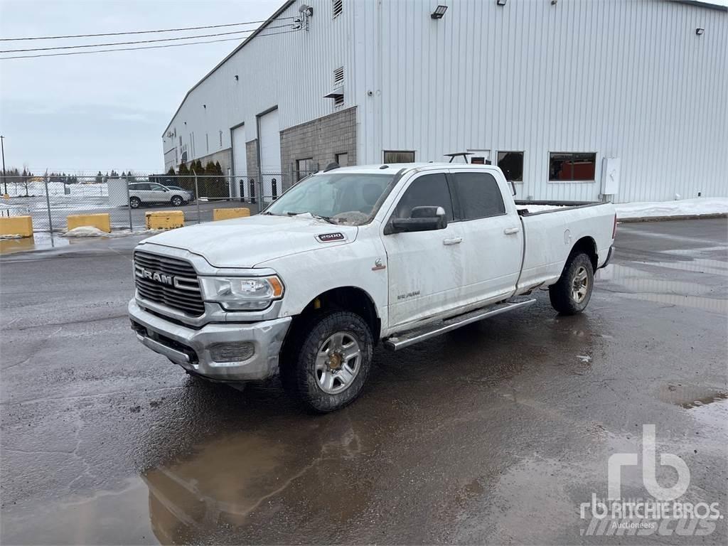 RAM 2500 Flakbilar/Pickuper