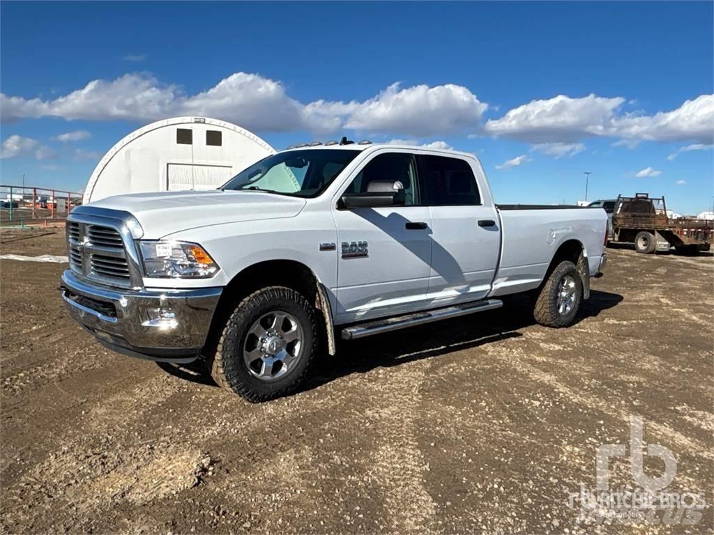 RAM 2500 Flakbilar/Pickuper