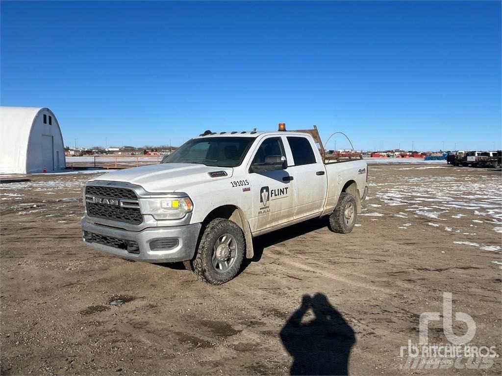 RAM 2500 Flakbilar/Pickuper