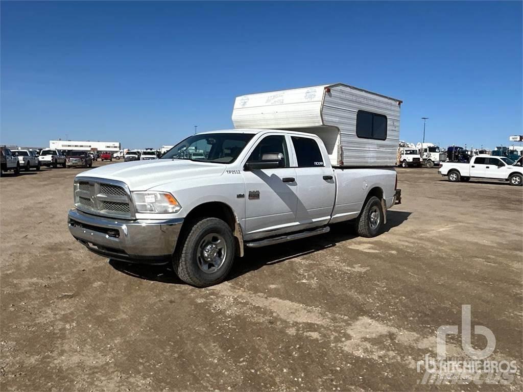 RAM 2500 Flakbilar/Pickuper