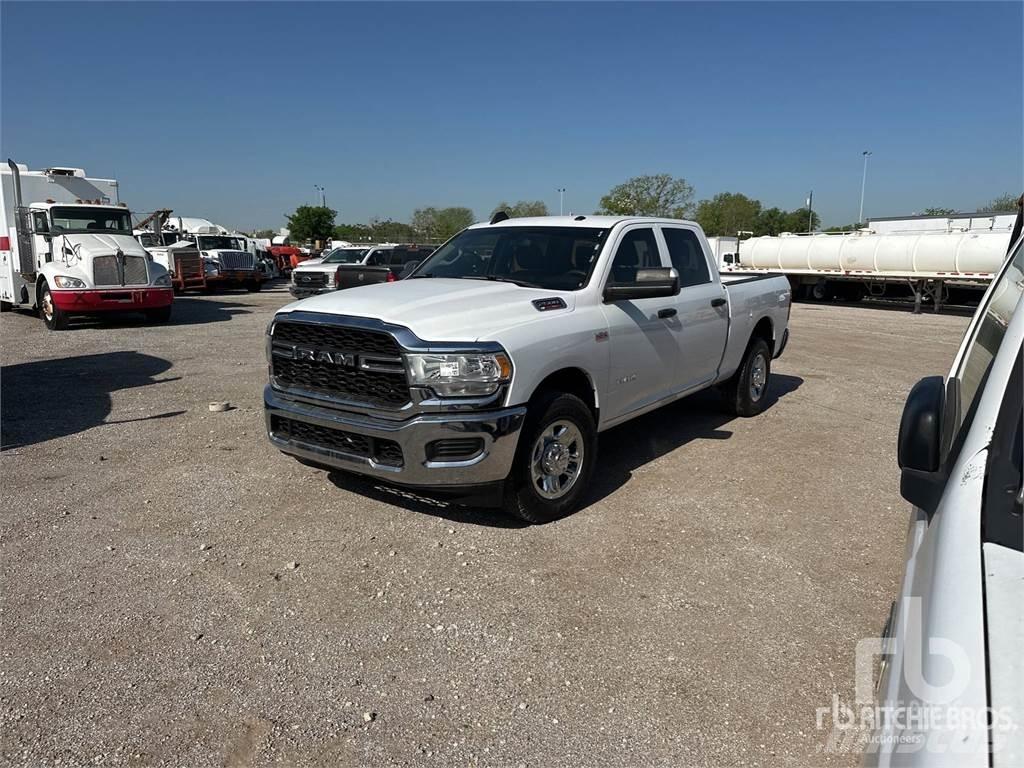RAM 2500 Flakbilar/Pickuper