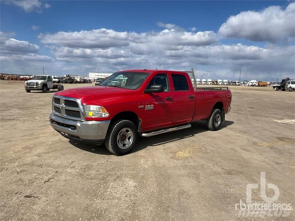 RAM 2500 Flakbilar/Pickuper