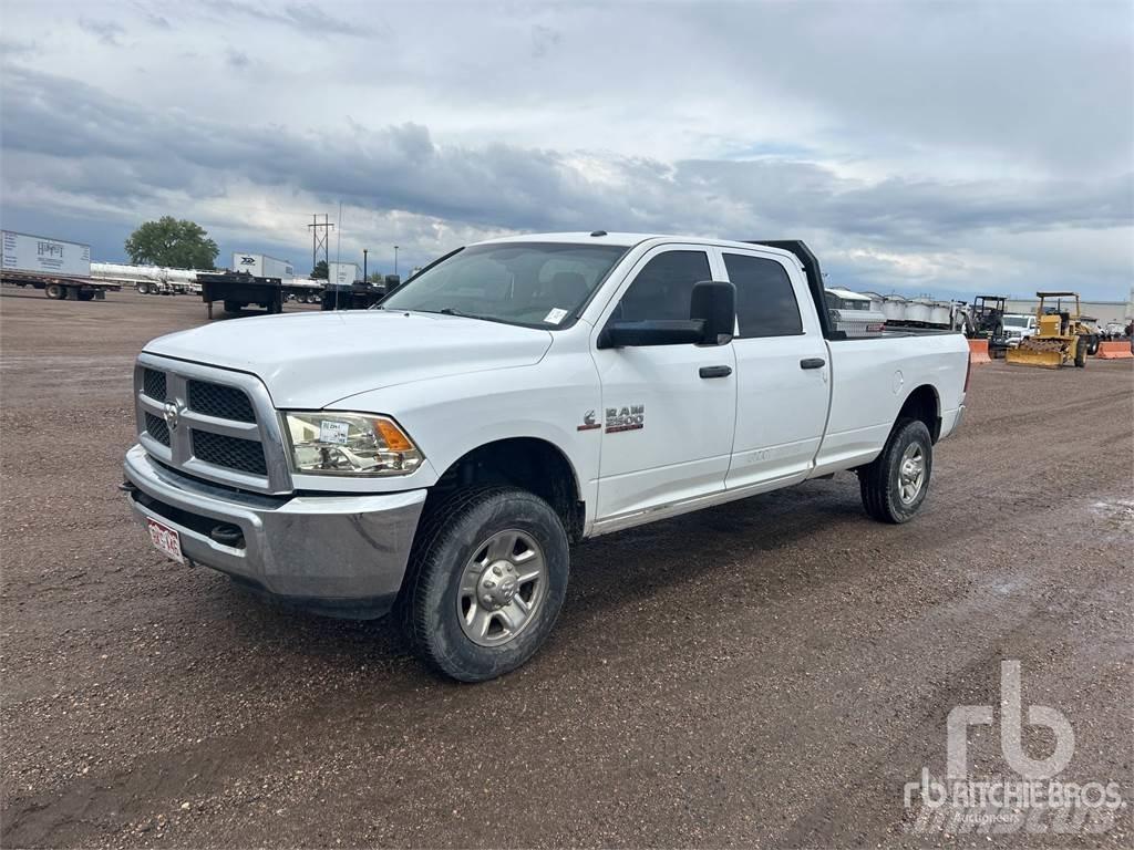 RAM 2500 Flakbilar/Pickuper