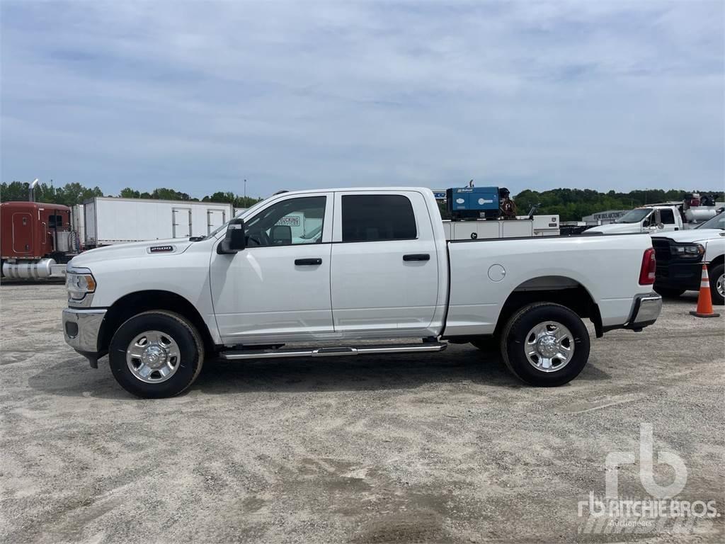 RAM 2500 Flakbilar/Pickuper