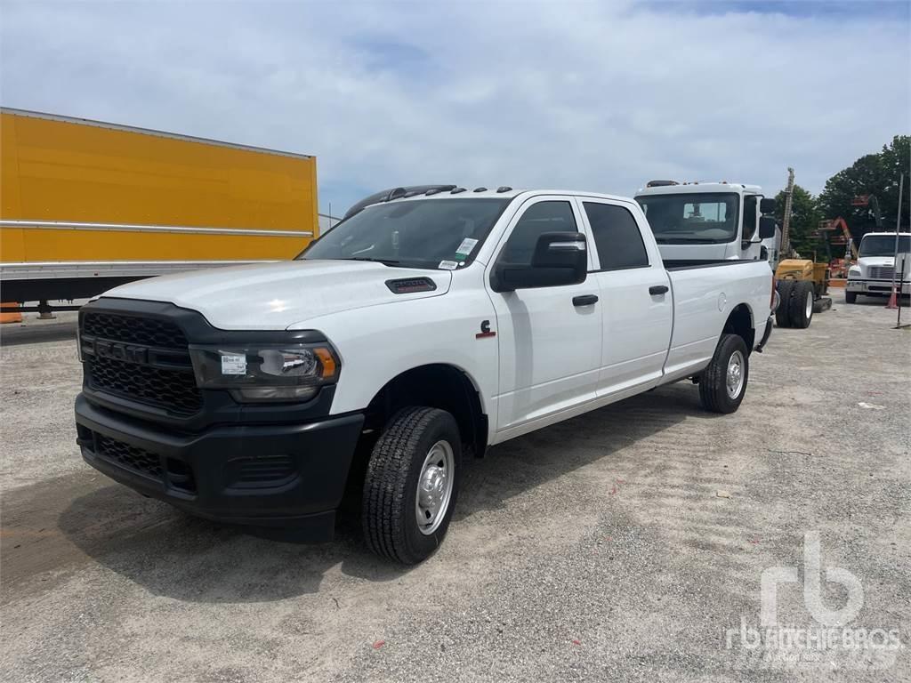 RAM 2500 Flakbilar/Pickuper
