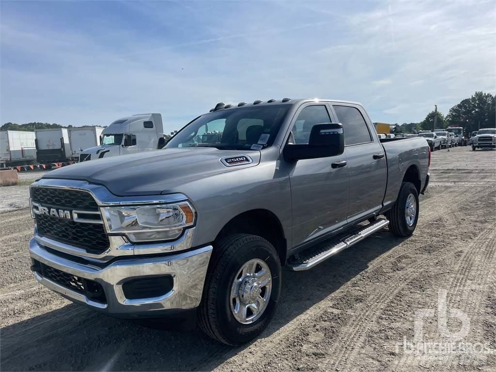 RAM 2500 Flakbilar/Pickuper