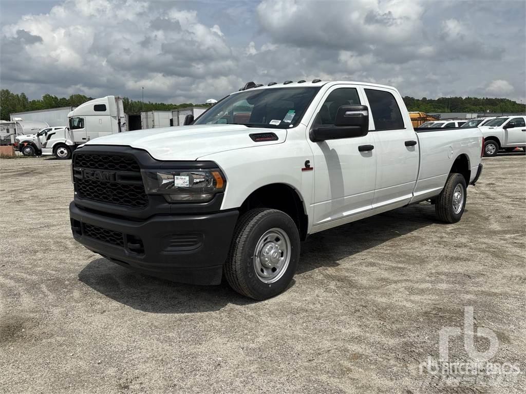 RAM 2500 Flakbilar/Pickuper