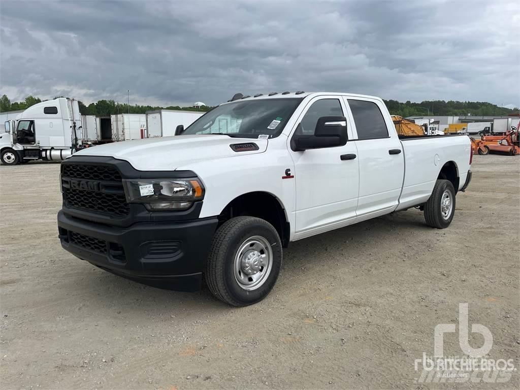 RAM 2500 Flakbilar/Pickuper