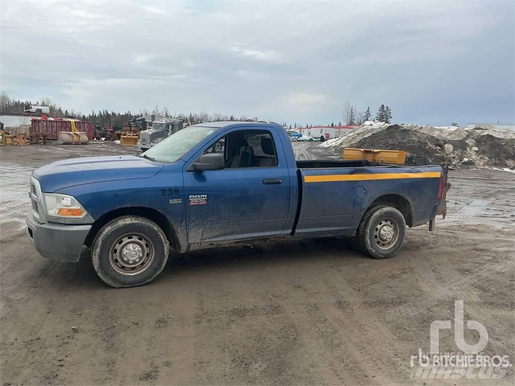 RAM 2500 Flakbilar/Pickuper