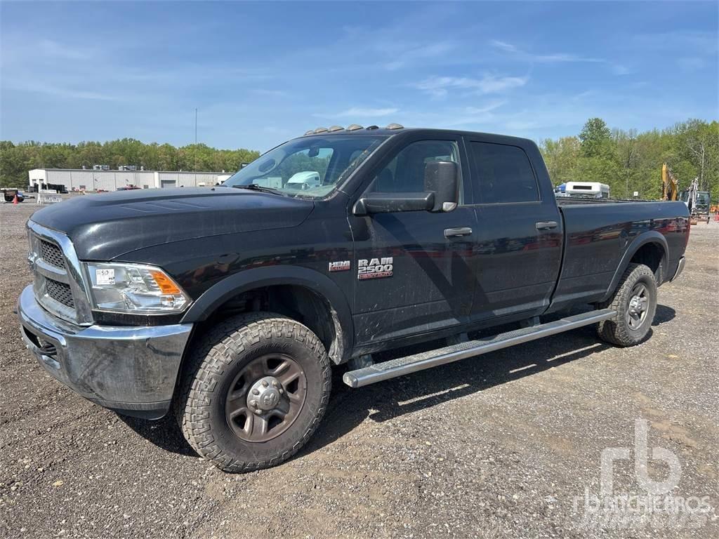 RAM 2500 Flakbilar/Pickuper