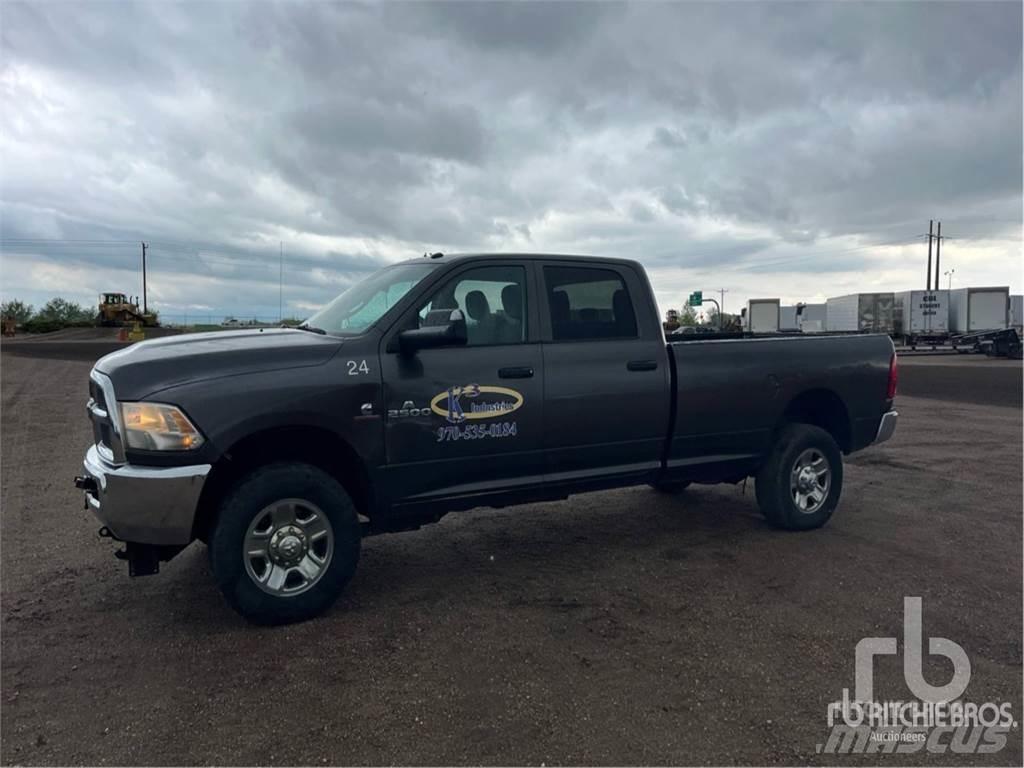 RAM 2500 Flakbilar/Pickuper