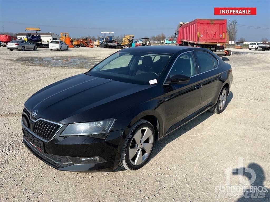 Skoda SUPERB Personbilar