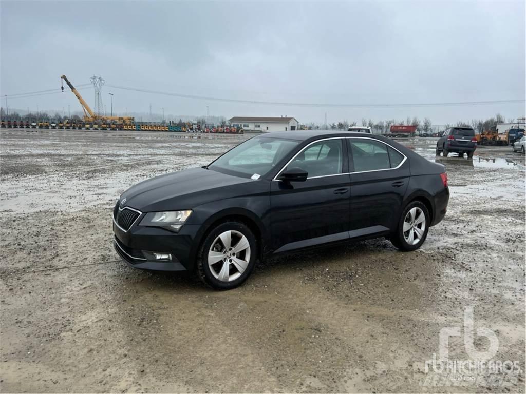 Skoda SUPERB Personbilar