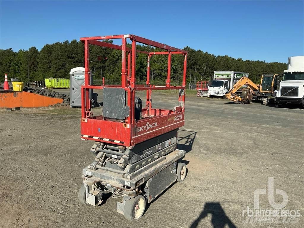 SkyJack SJ3219 Saxliftar