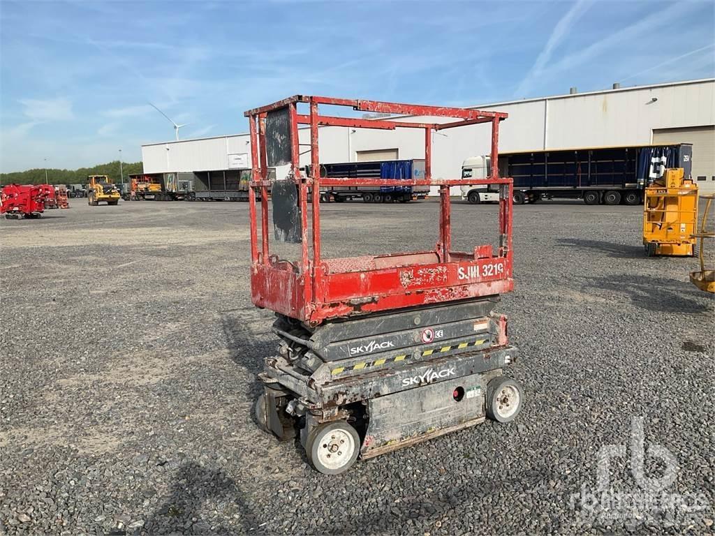 SkyJack SJ3219 Saxliftar