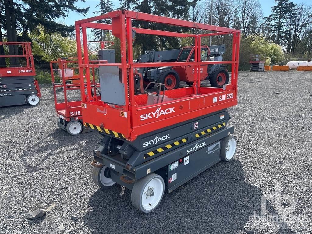 SkyJack SJ3220 Saxliftar