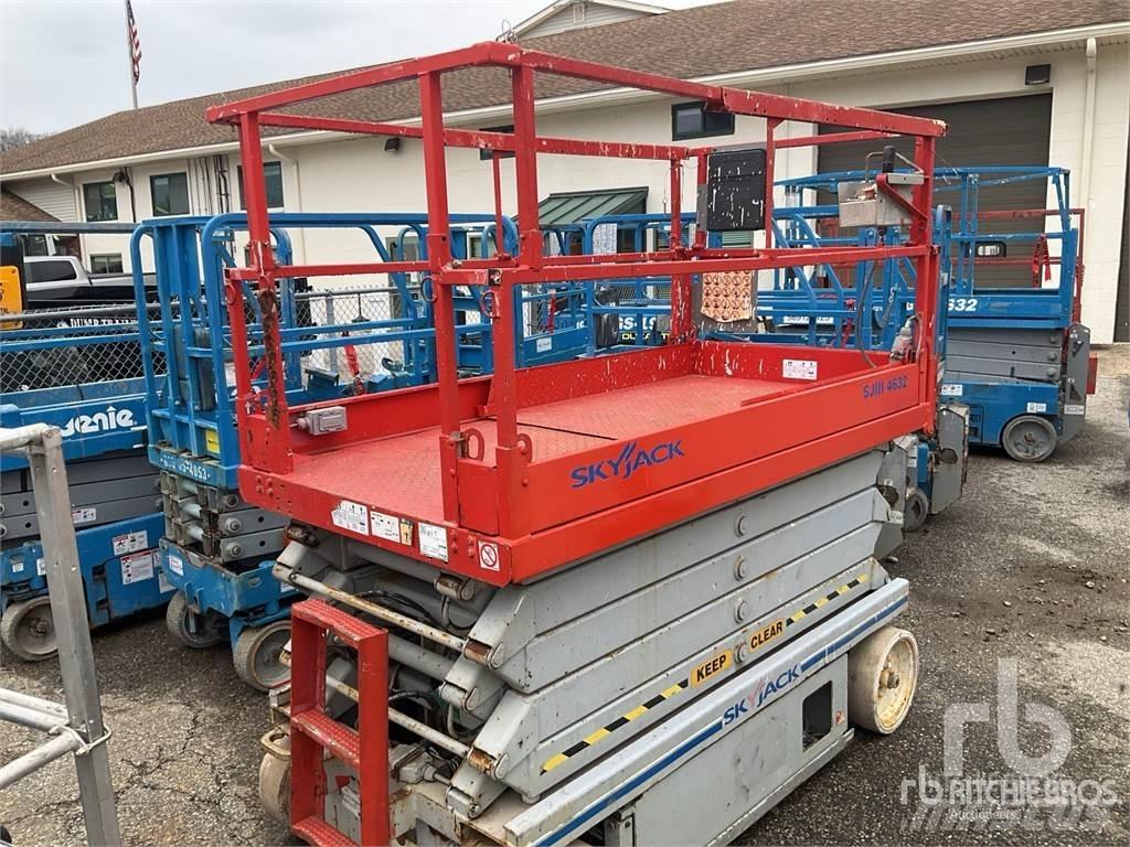 SkyJack SJ4632 Saxliftar