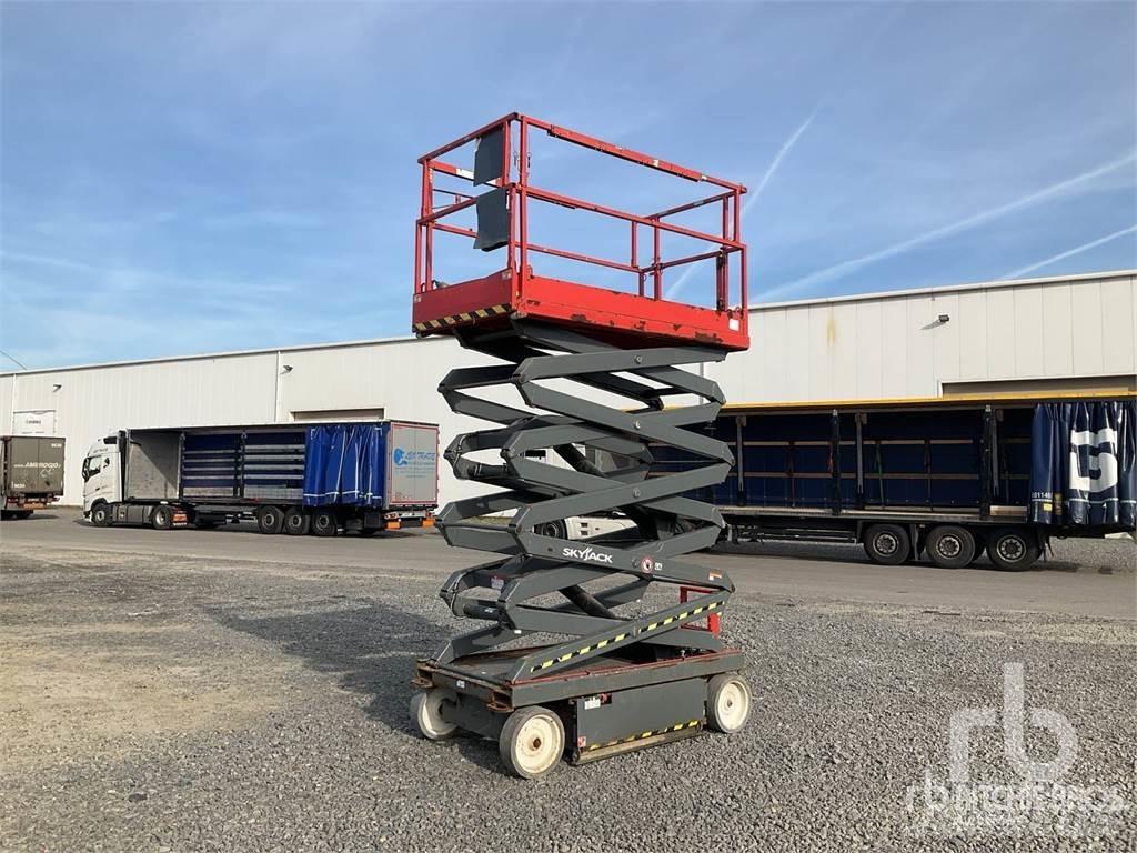 SkyJack SJ4632 Saxliftar