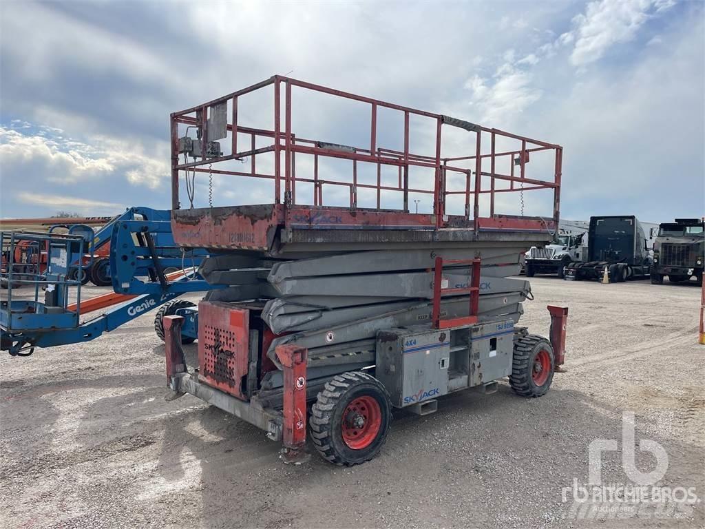 SkyJack SJ9250 Saxliftar