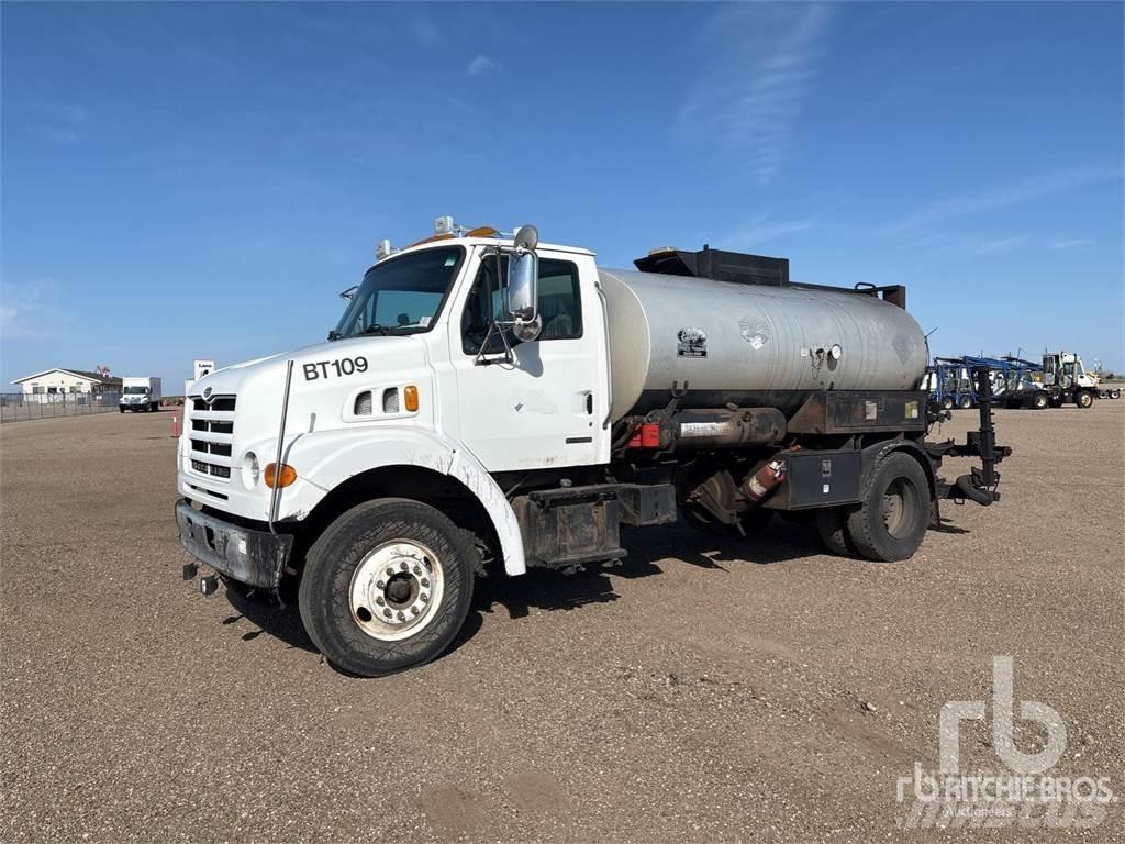 Sterling L7500 Asfaltsspridare