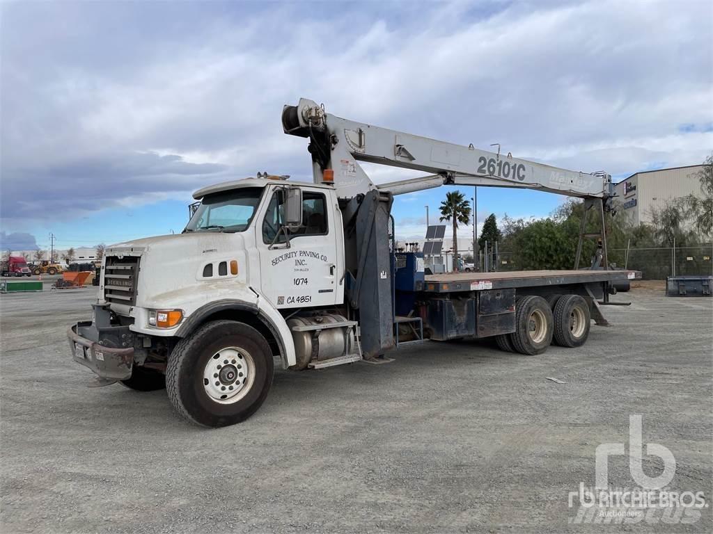 Sterling L7500 Kranbilar
