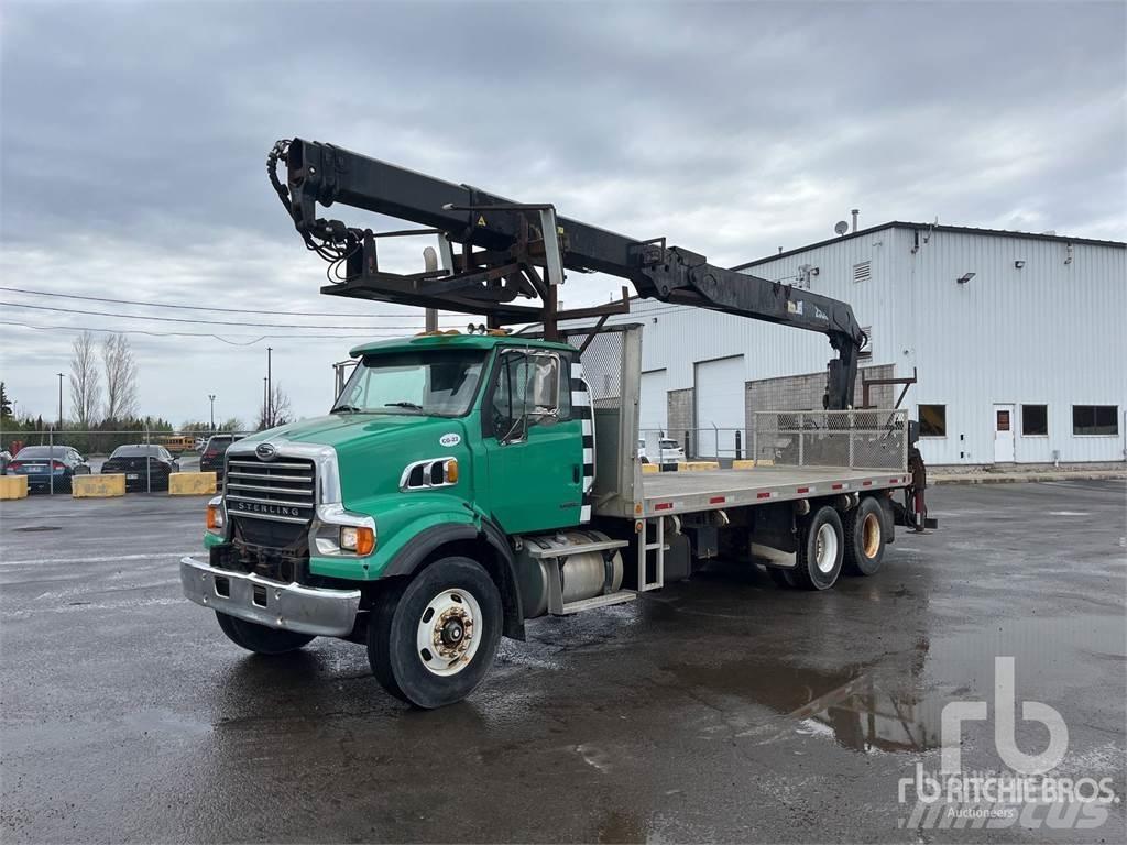 Sterling L7500 Kranbilar