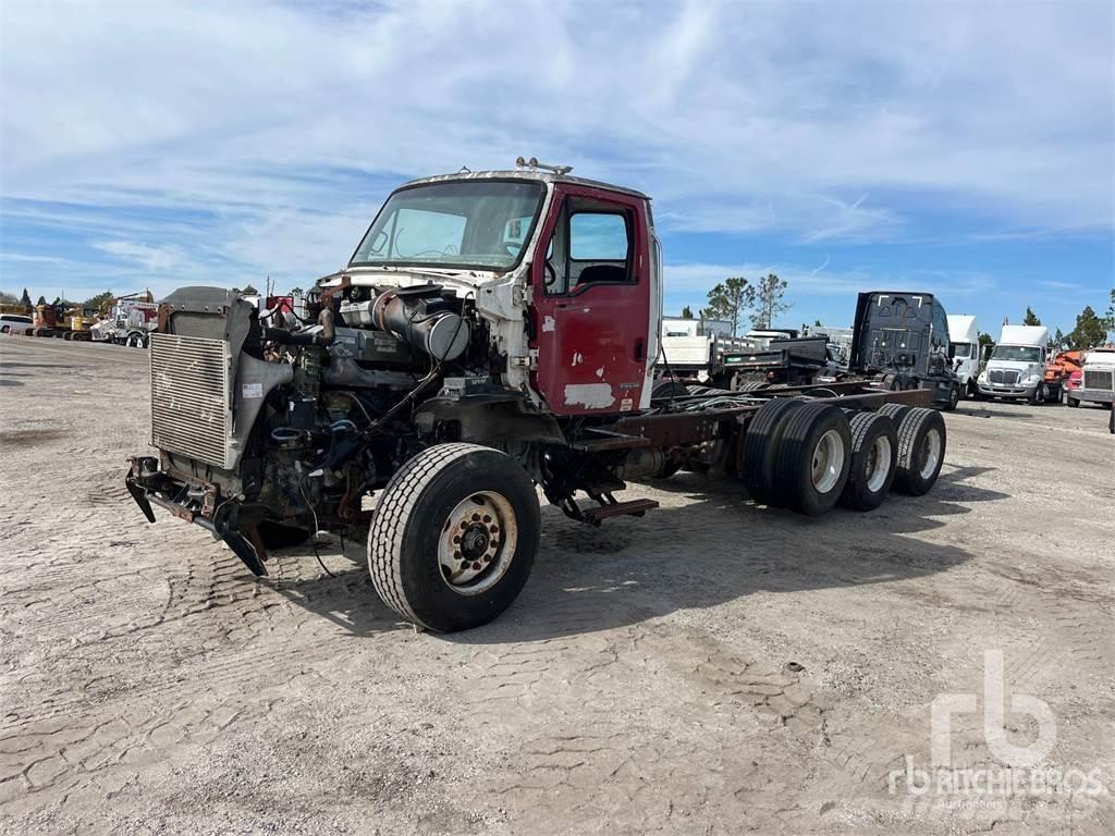 Sterling L9500 Chassier